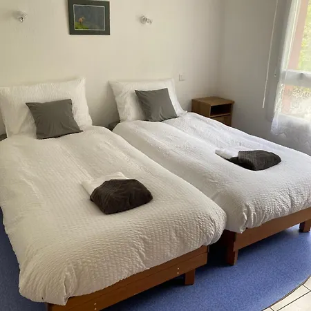 Отель De L'etang Du Devin Лапутруа