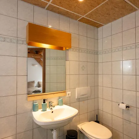 De L'etang Du Devin Отель Лапутруа