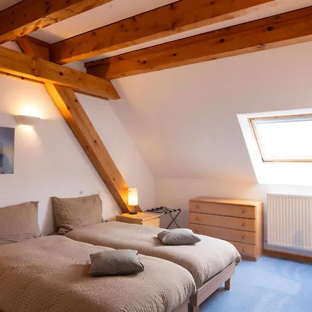 De L'etang Du Devin Отель