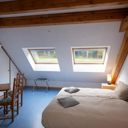 Отель De L'etang Du Devin Лапутруа